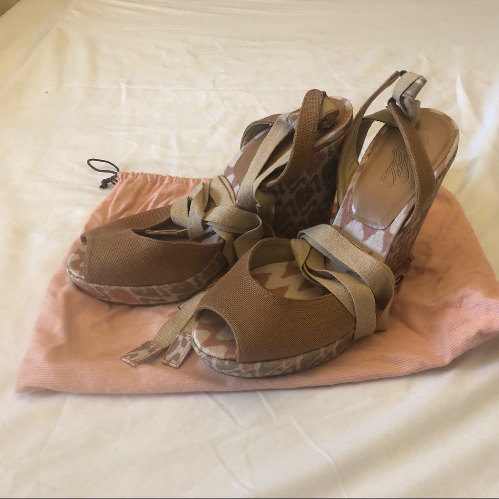 Theodora & Callum Wedges platforms